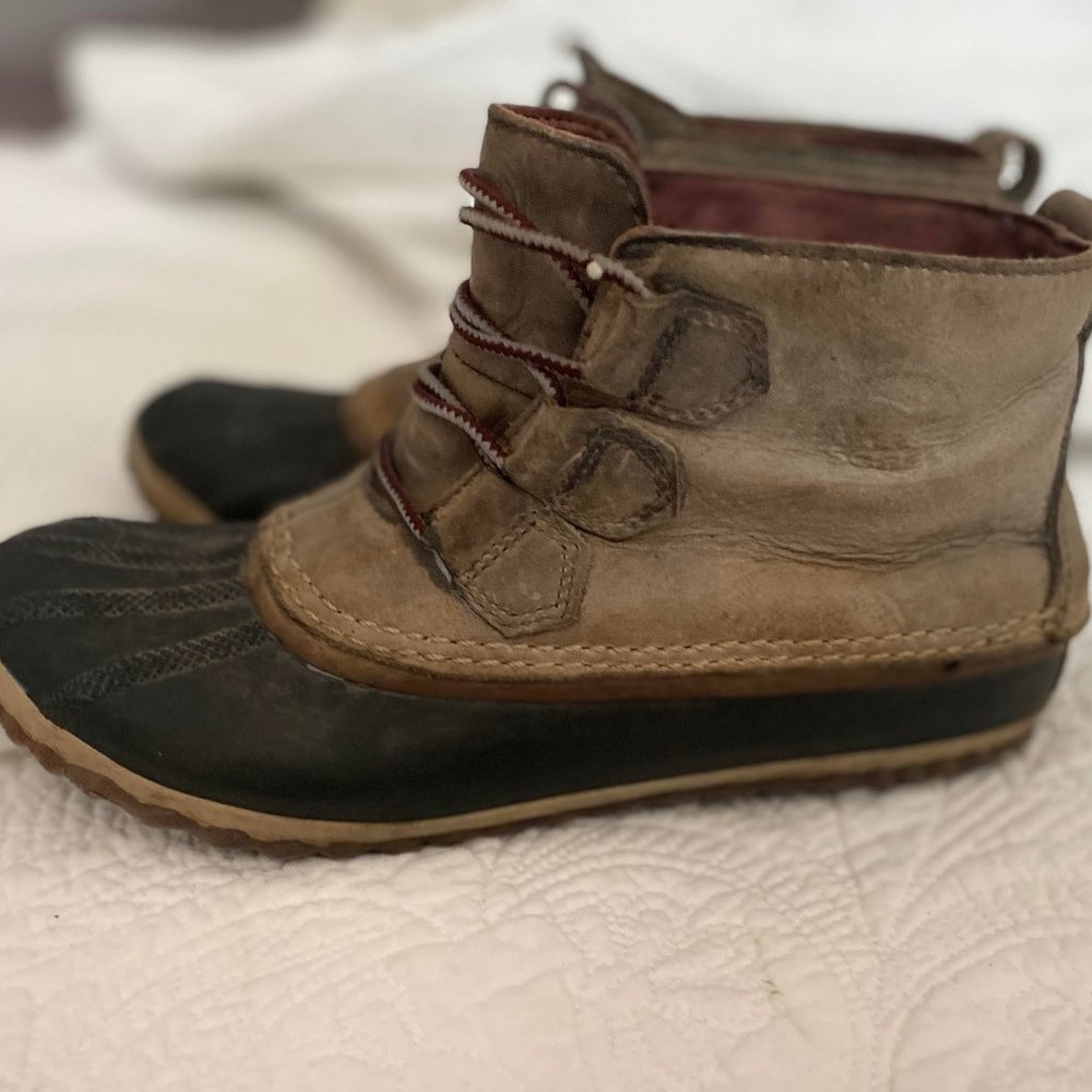 Sorel rain boots/ duck boots